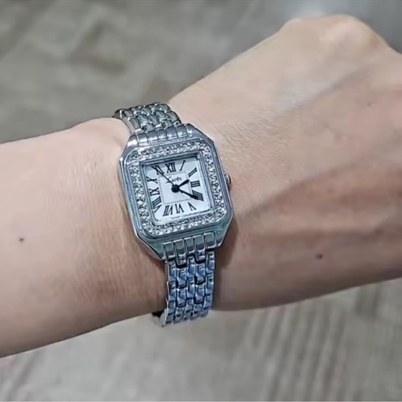 Panthere Elegant Silver Crystal Watch main image 2